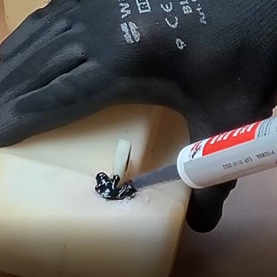 Клей WURTH Replast Me 90 секунд для пластика черный 50 мл