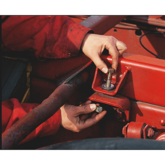 Болт з шестигранною головкою і часткової дрібної різьбленням