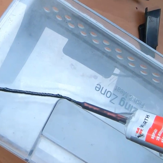 Клей WURTH Replast Me 90 секунд для пластика черный 50 мл