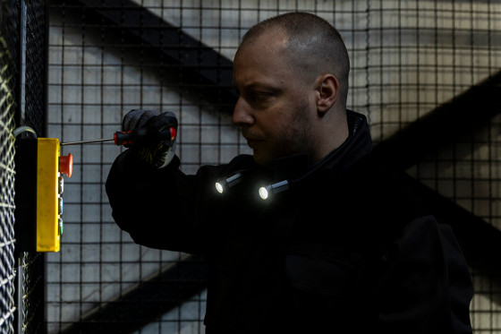 Фонарь гибкий на шею аккумуляторный, LED