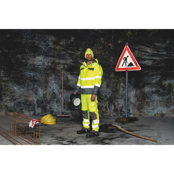 Шапка в'язана THINSULATE, яскраво жовта